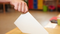 Студенты-очники при наличии регистрации «по месту пребывания» теперь включены в списки избирателей участковых избирательных комиссий по месту нахождения общежитий