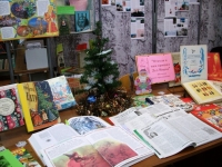 Книжно-иллюстративная  выставка «Откуда к нам пришел Дед Мороз»
